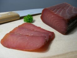 Mojama de atún. Imagen: Wikimedia.